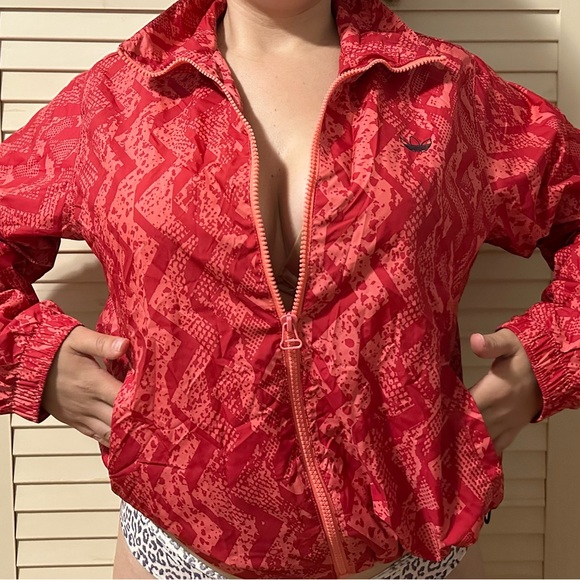 ᴛʀᴀᴄᴋꜱᴜɪᴛ ,  ʙʀᴀɴᴅ: ᴀᴅɪᴅᴀꜱ  ꜱɪᴢᴇ: ʟ , ᴄᴏʟᴏʀ : ʀᴇᴅ & ᴘɪɴᴋ - Picture 3 of 12